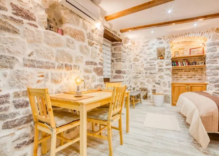 Kotor Bagus - Cozy Boutique Old Town Studio With Seaview Terrace
