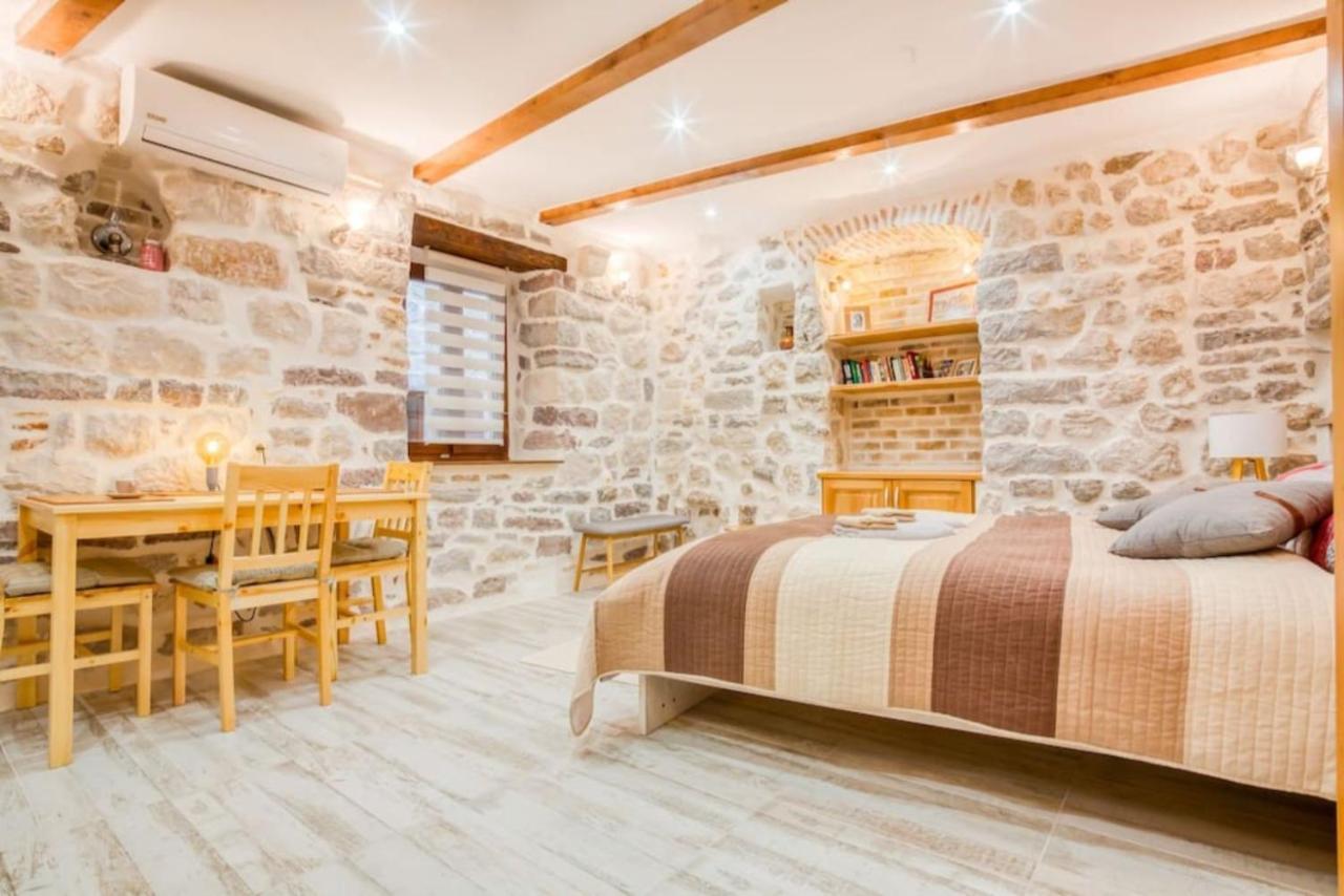 Bagus - Cozy Boutique Old Town With Seaview Terrace Kotor